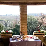 ファームステイ Tenuta Di Podere Raspollino Montemassi