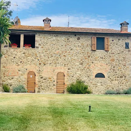 Tenuta Di Podere Raspollino Farm stay *